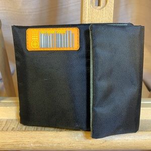 NWOT SurPlus foldable wallet w/bungee leash